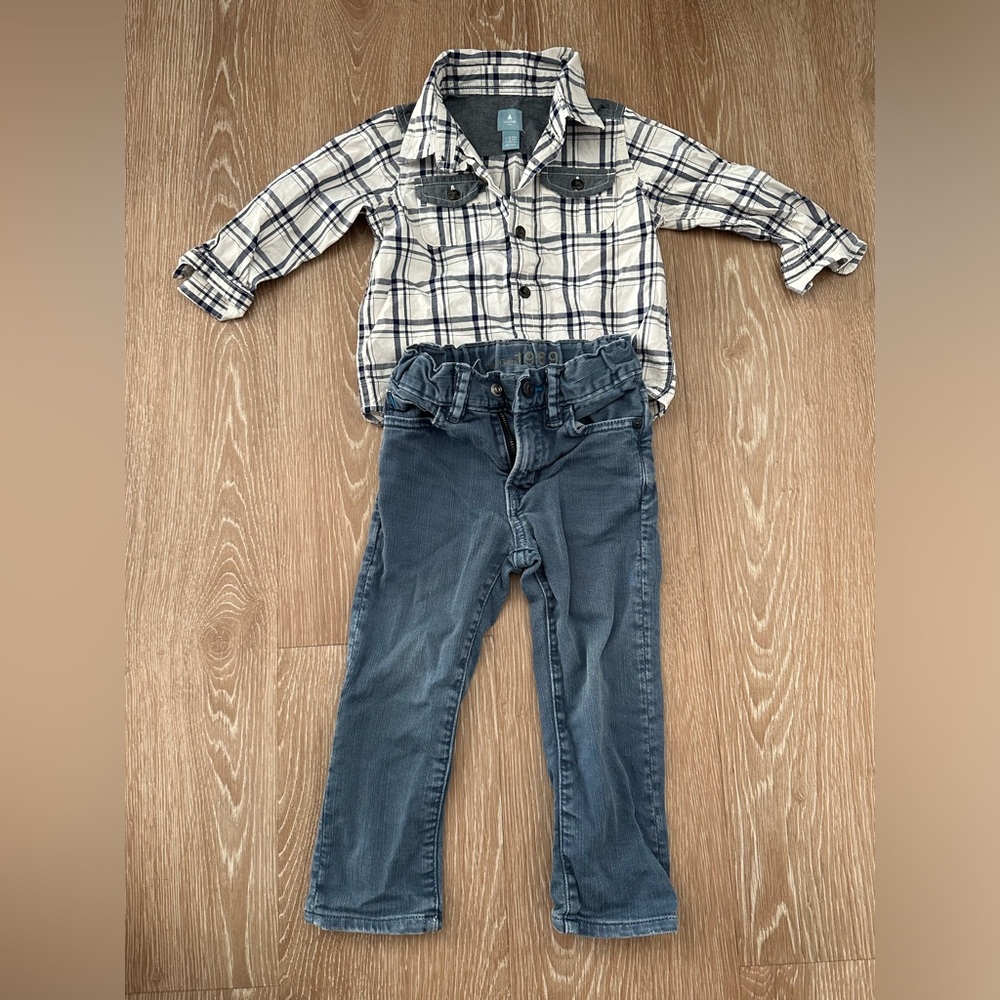 Gap button down shirt and jeans 18-24M 18m 24m 2T BabyGap